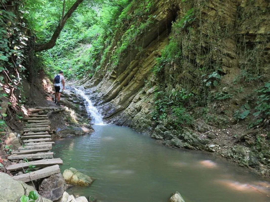 Harmankaya Şelalesi